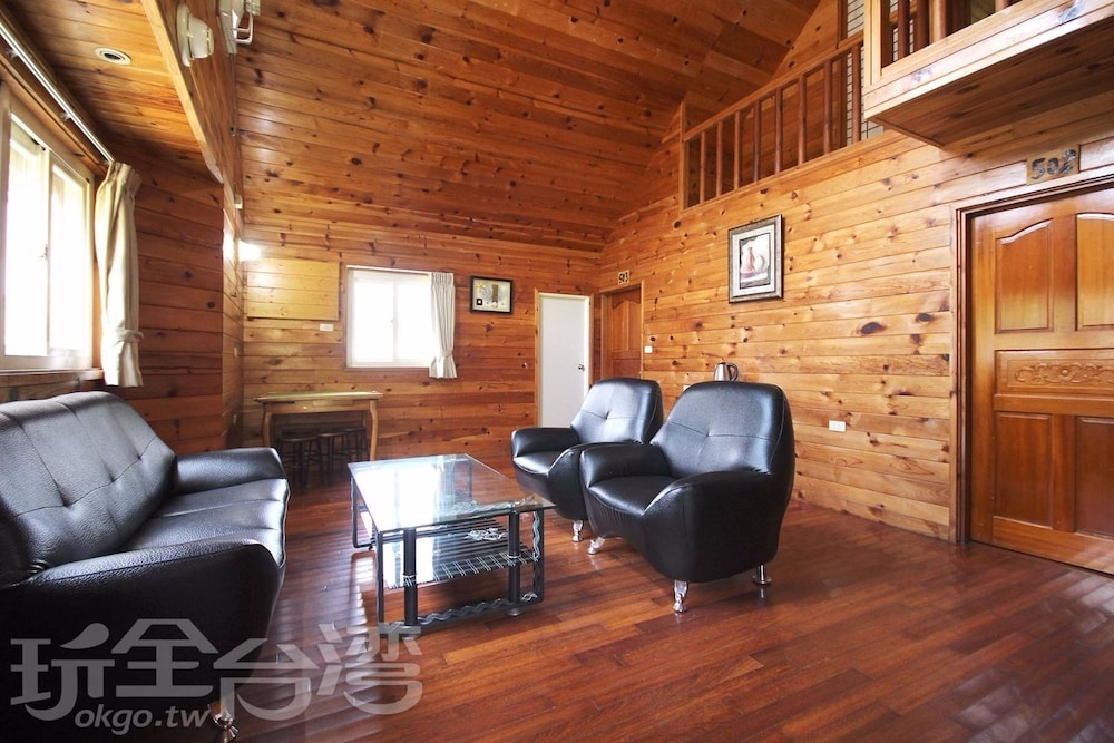 Chalet (12 People) photo 2
