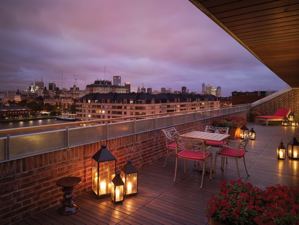 Luxury Suite (Imperial) thumbnail 5