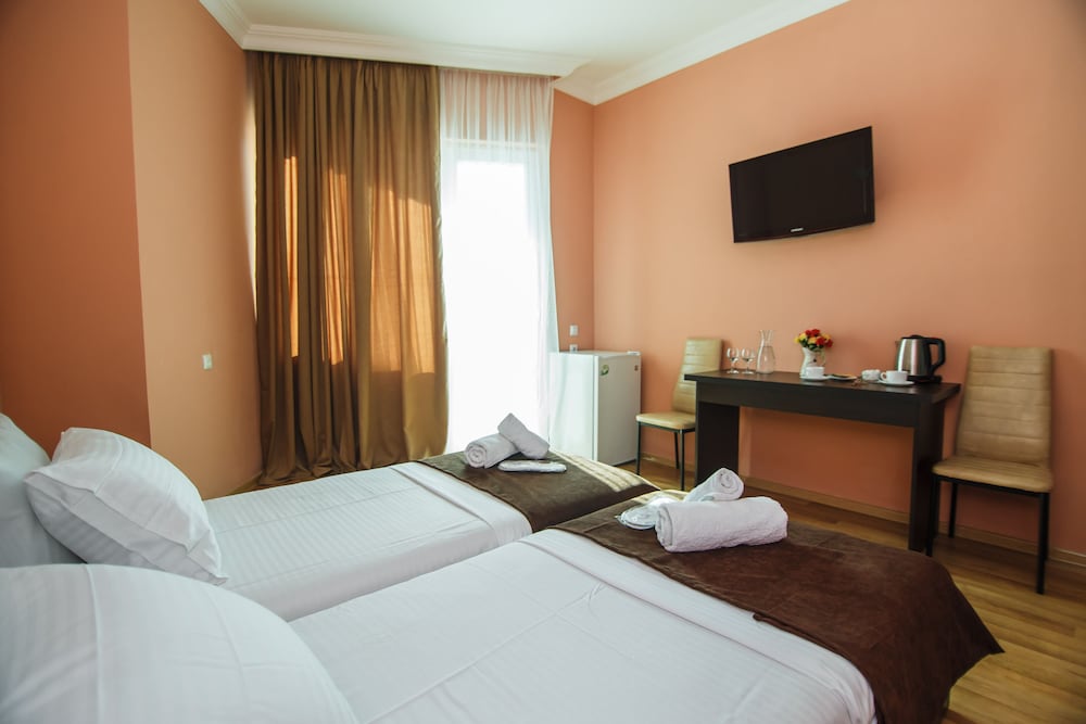 Economy Twin Room