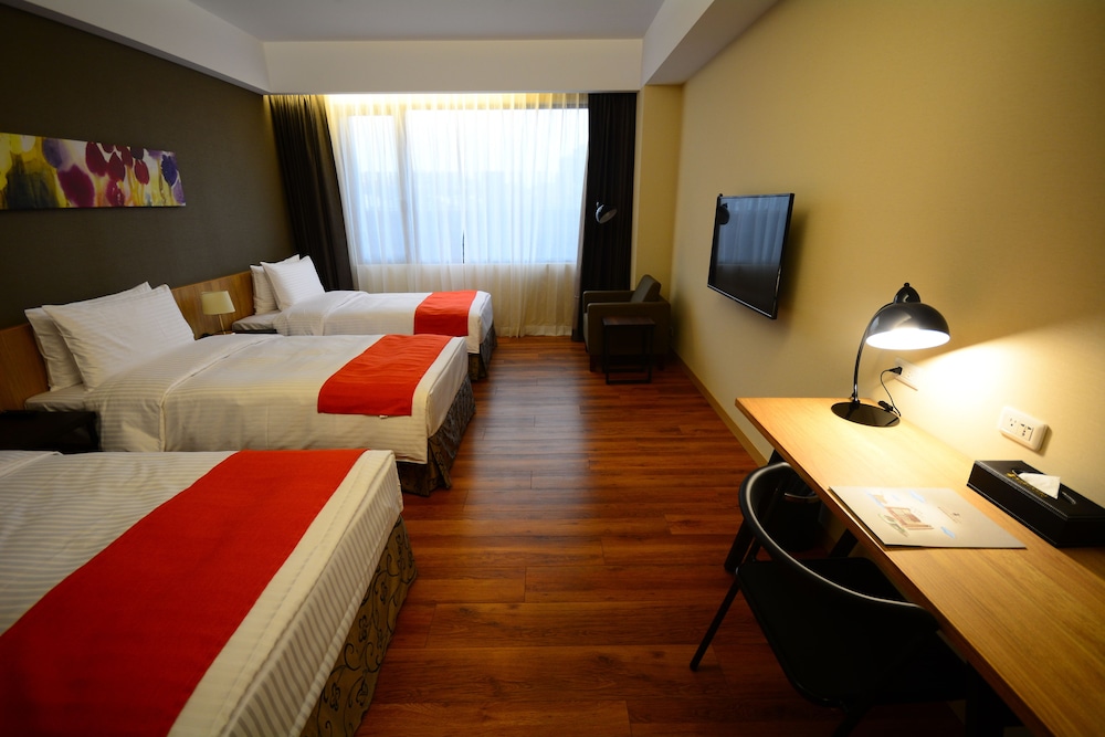 Superior Triple Room photo 2