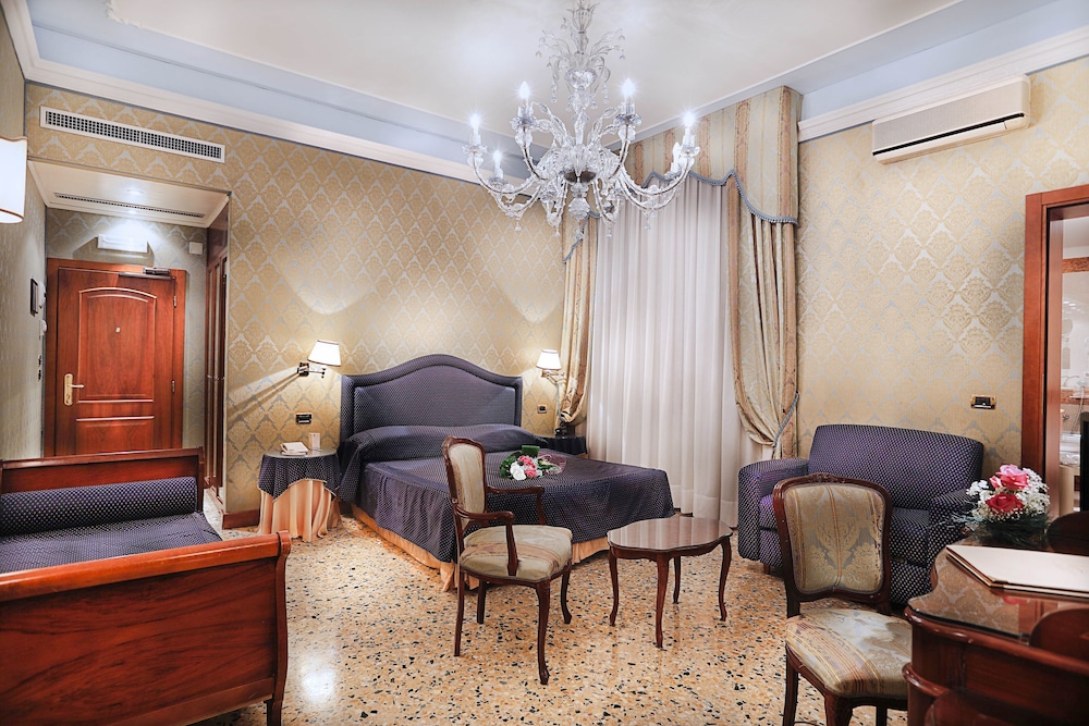 Deluxe Quadruple Room photo 1