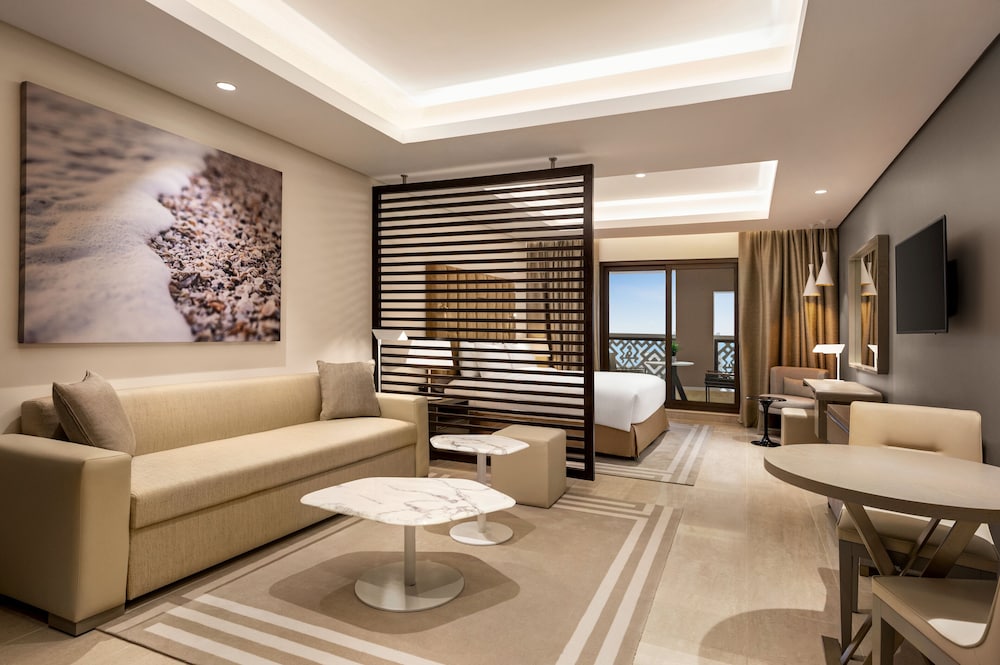 Apartment, 1 King Bed (Private Beach Access) thumbnail 5