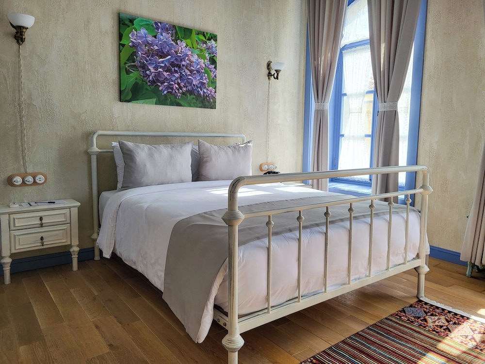 Standard Double Room, 1 King Bed, Non Smoking