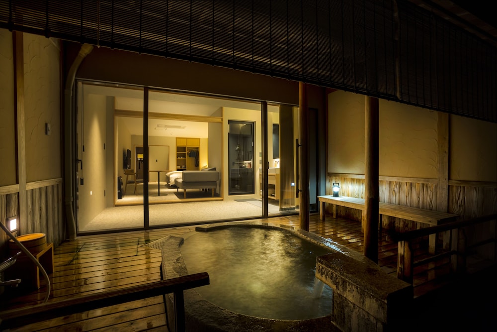 Luxury Room, Non Smoking, Bathtub (42㎡) photo 2