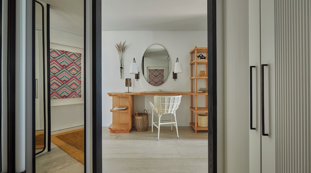 Suite, 1 Bedroom, Oceanfront - Photo 4