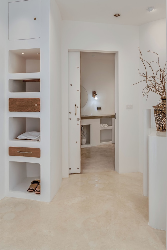 Exclusive Room - Photo 6