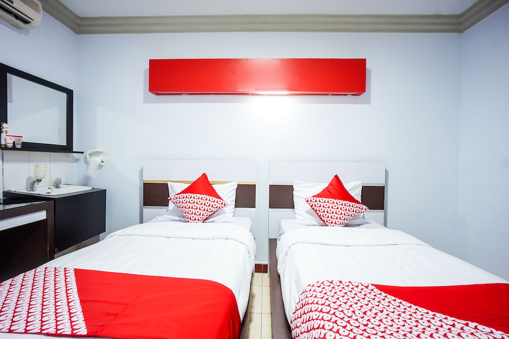 Deluxe Twin Room photo 3