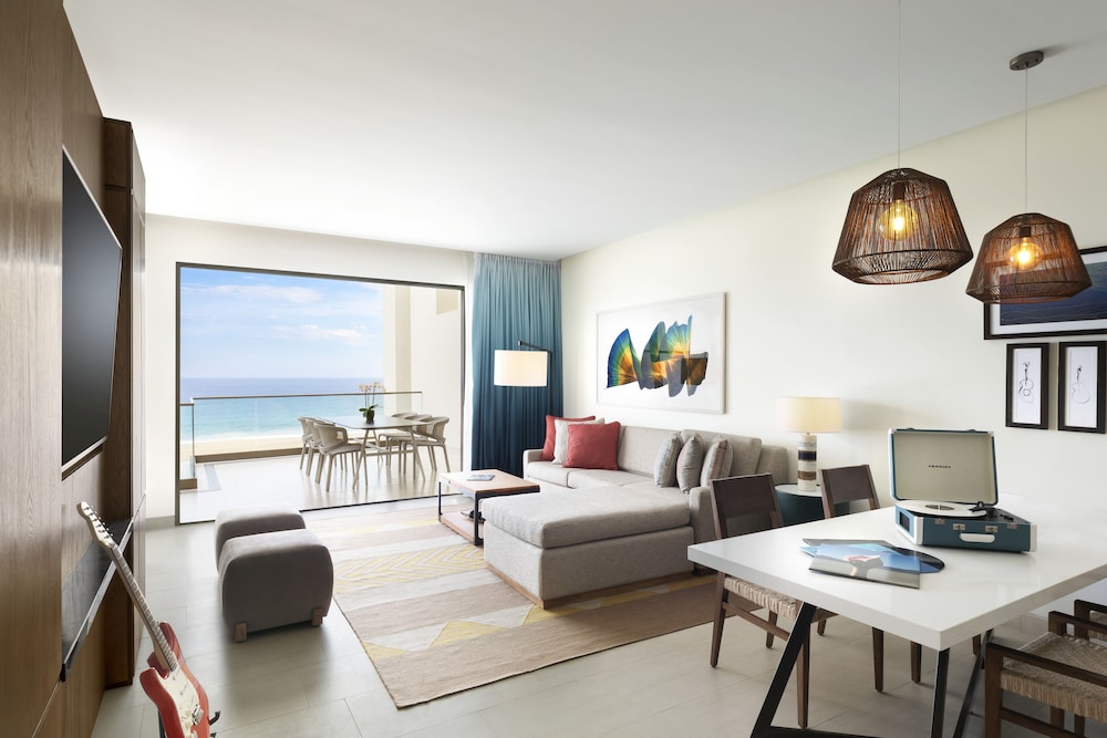 Suite, 1 Bedroom, Ocean View (rock, Personal Assistant)