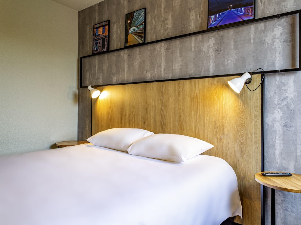 Superior Room, 1 Double Bed with Sofa bed - Photo 4