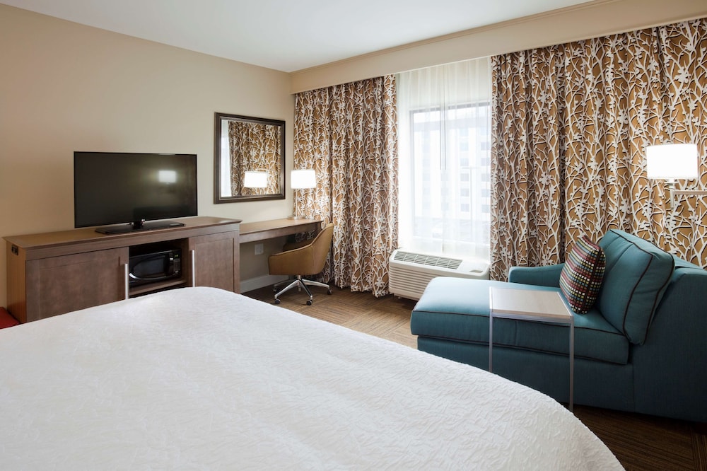 Room, 1 King Bed, Accessible, Non Smoking (Hearing Impaired) photo 2