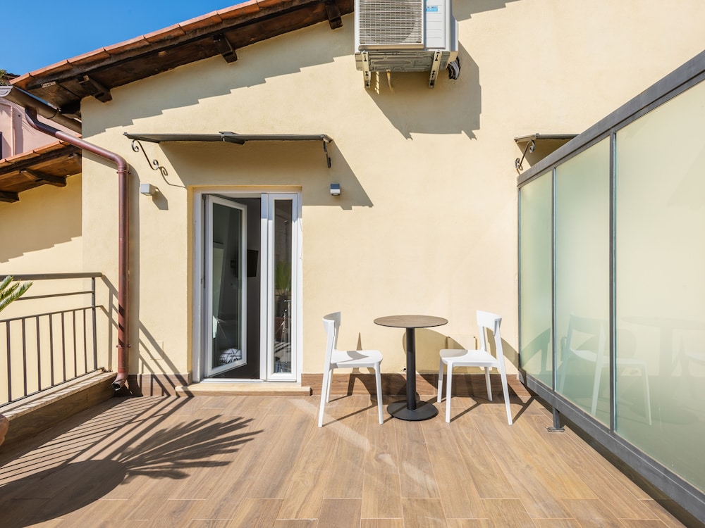 Standard Room with Terrace photo 1