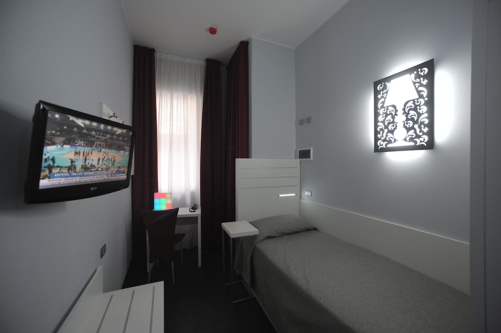 Double Room - Photo 2