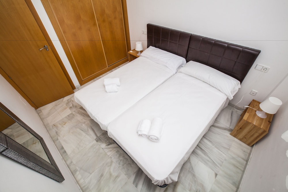 Apartamento, 2 habitaciones, terraza, vista al mar