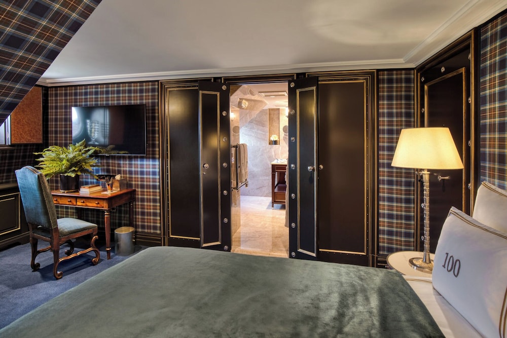 Executive Double Room (Castle View) - Photo 1