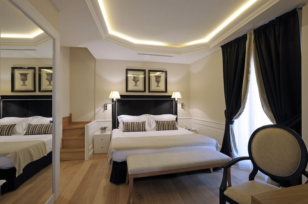 Presidential Suite, Terrace (Private Jacuzzi on the rooftop) photo 3
