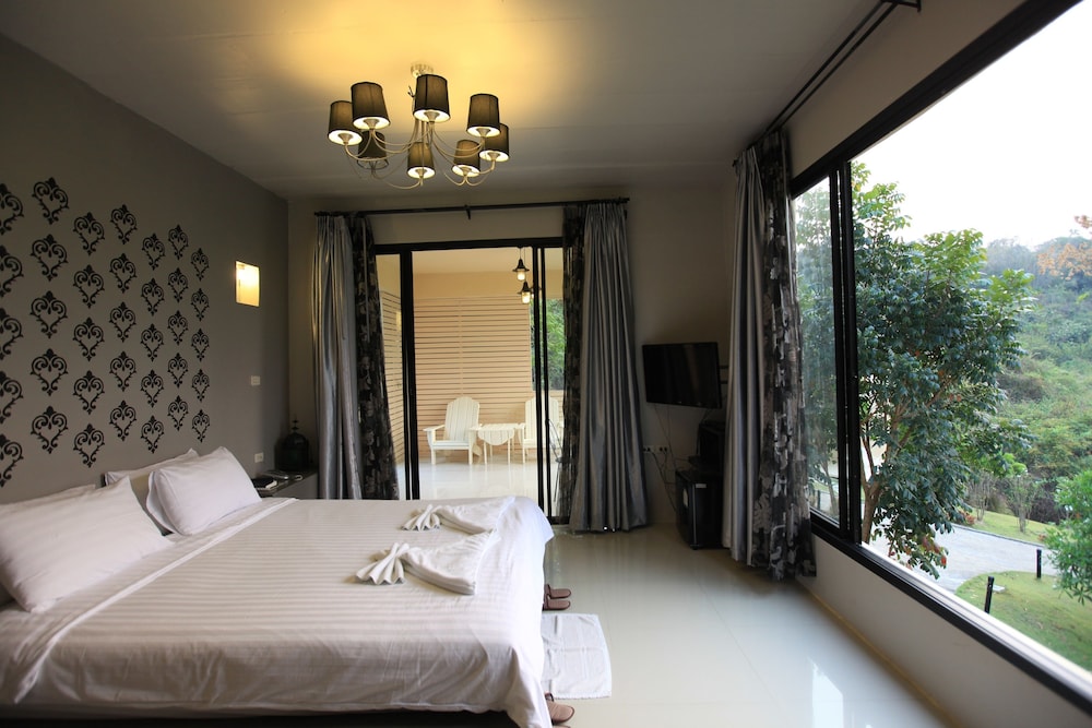 Deluxe Double Room photo 3