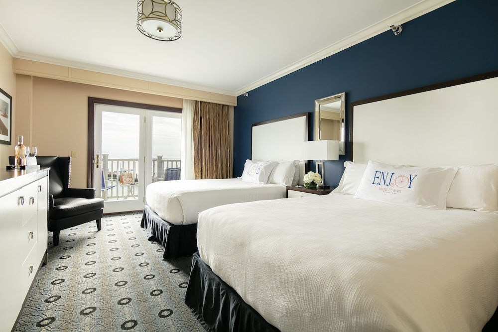 Waterview Balcony Suite Two Queen Beds - Bicycle Street Inn photo 1