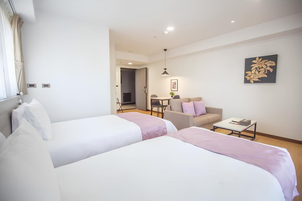 Standard Twin Room - Photo 1