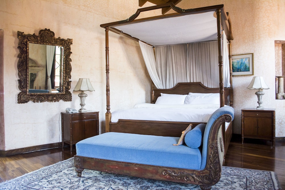 Deluxe Suite, 1 King Bed (Shahazrad) photo 1