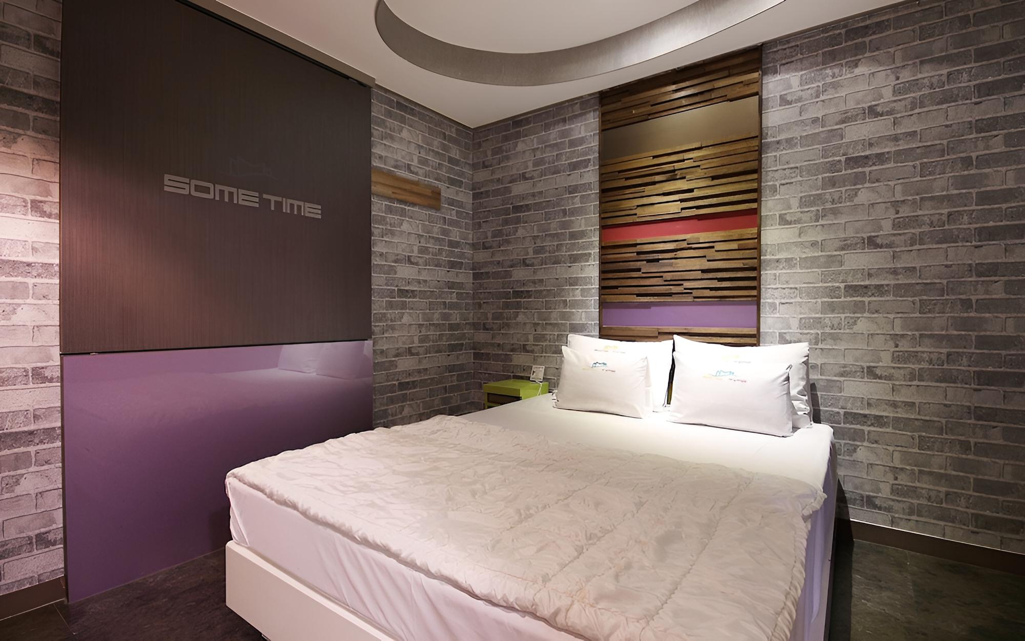 Room (Grand Terrace Room(Netflix Bathtub) () - Photo 2