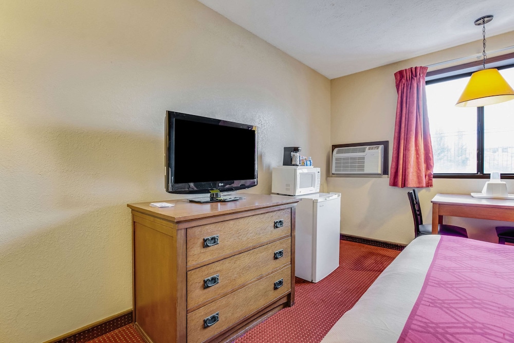 Room, 1 Queen Bed, Accessible, Non Smoking - Photo 5