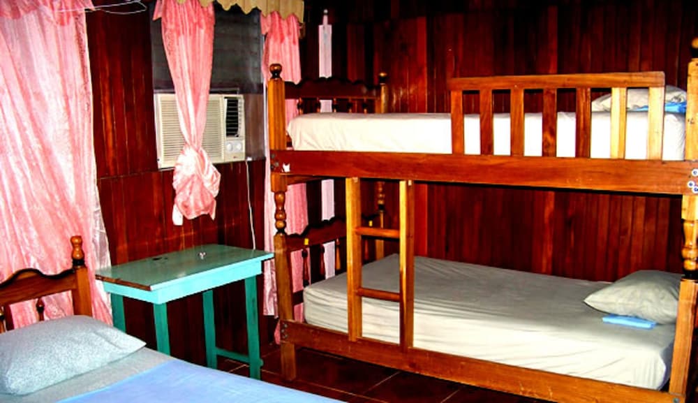 Quadruple Room, Multiple Beds photo 1
