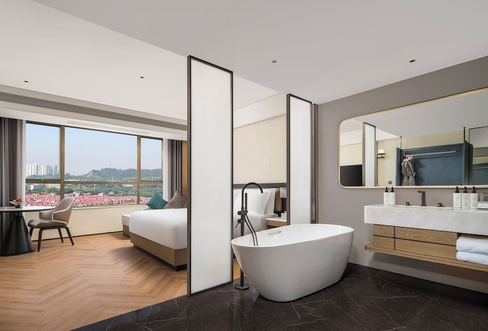 Executive Double Room, City View