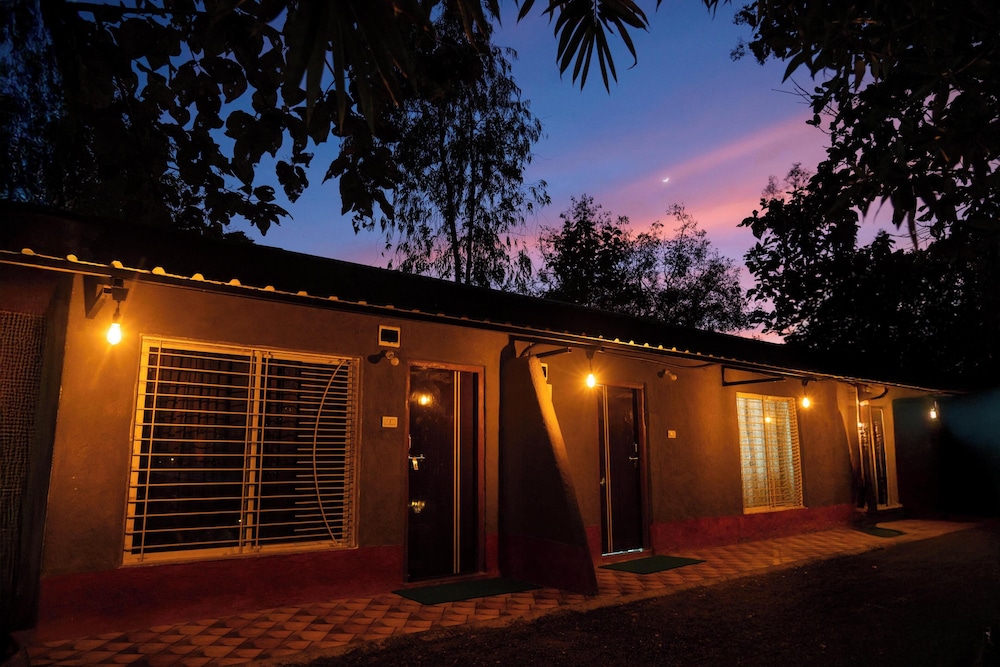Deluxe Double Room, Pool View