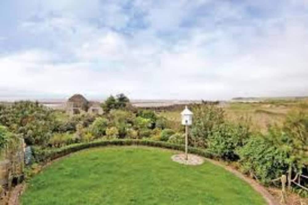 Cottage photo 2