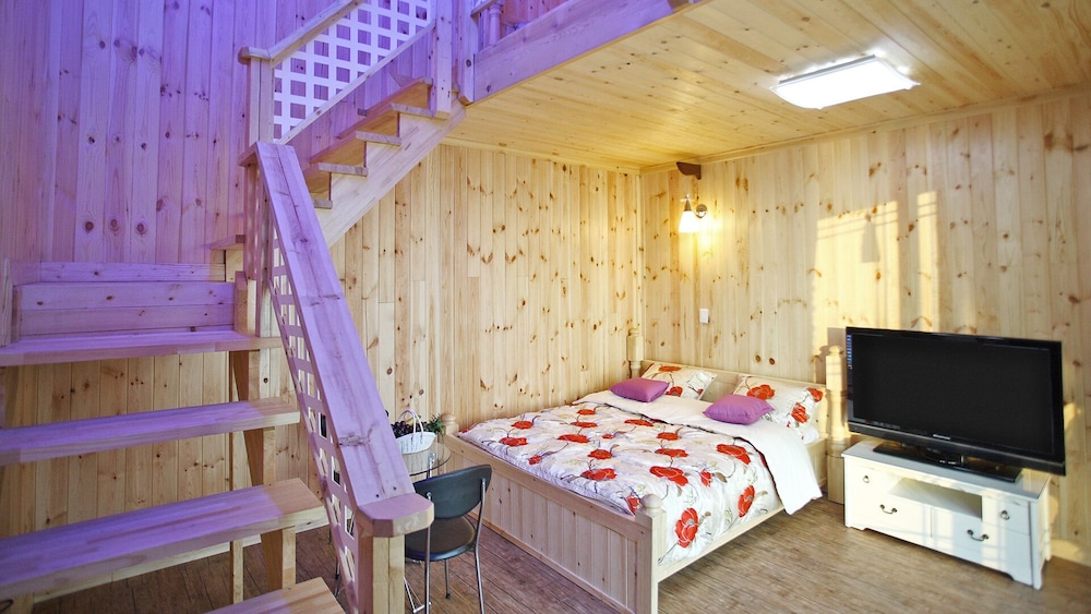 Room (Rose) photo 2