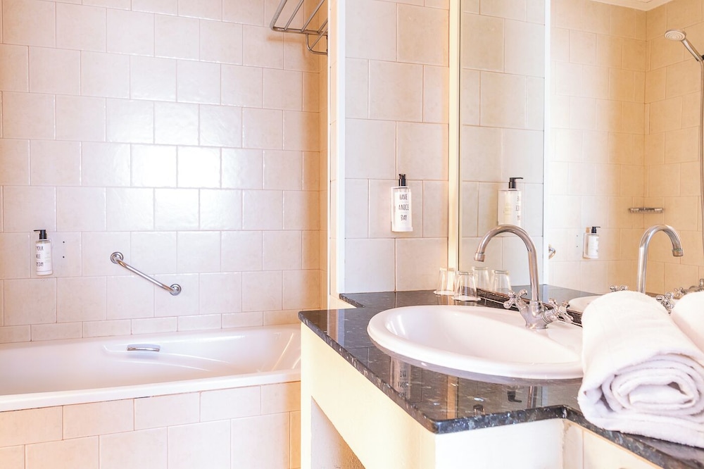 Apartment, 2 Bedrooms (2 Adults) - Photo 49
