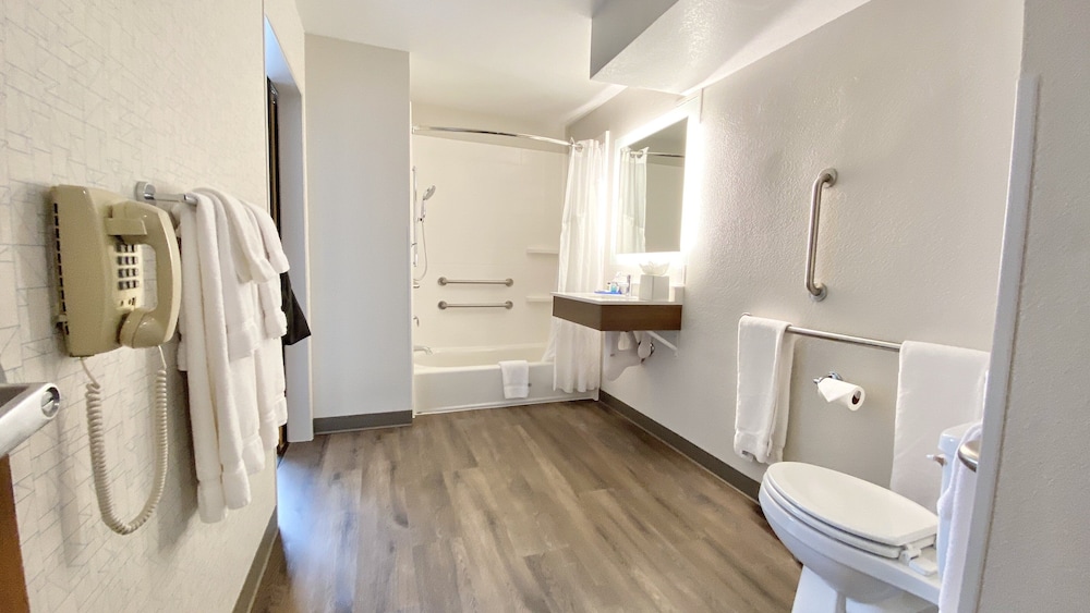Studio Suite, 1 Bedroom photo 3