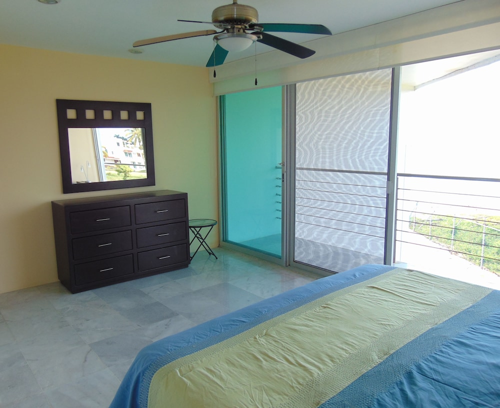 Comfort Apartment, 1 Bedroom, Ocean View, Oceanfront photo 1