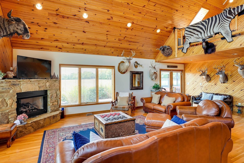 House (4 Bedrooms) photo 2