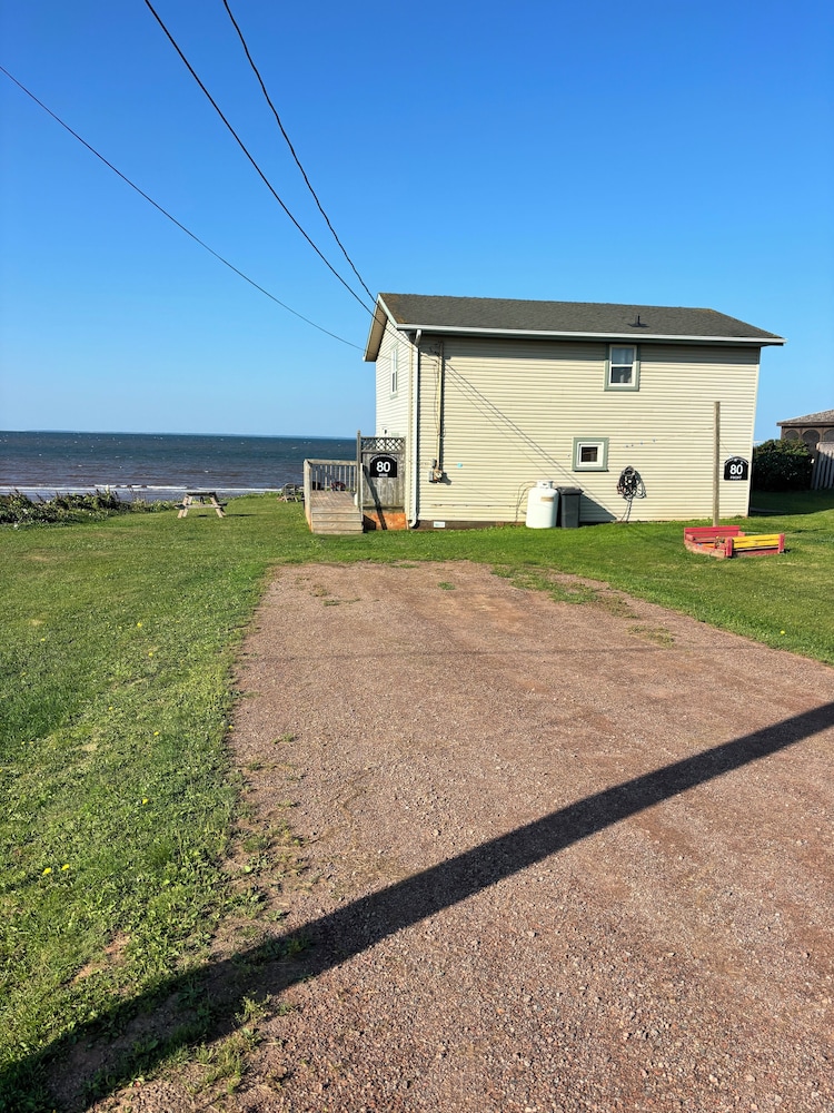 Standard Duplex, 3 Bedrooms, Ocean View, Beachfront photo 2