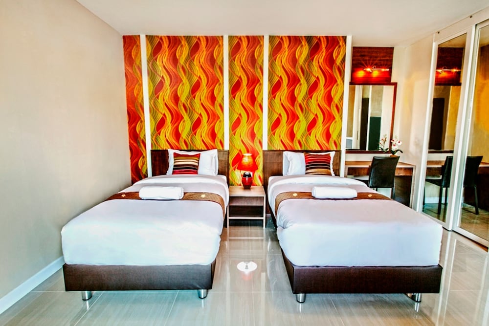 Deluxe Room, Balcony photo 2