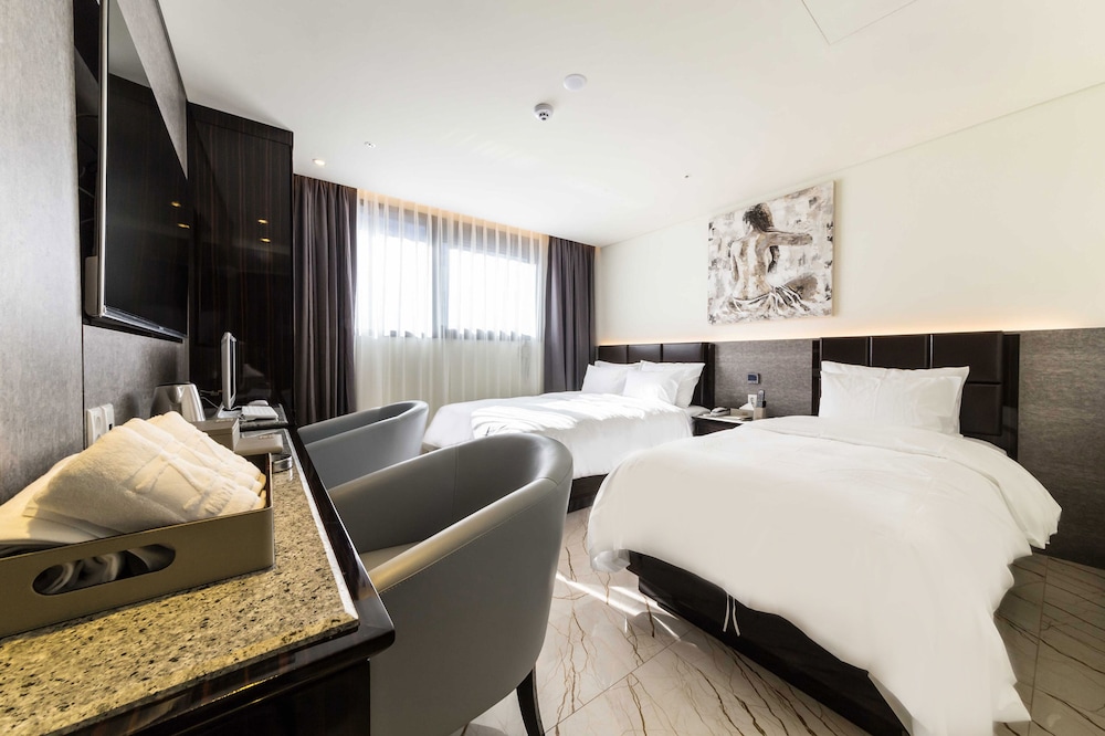 Standard Twin Room photo 1