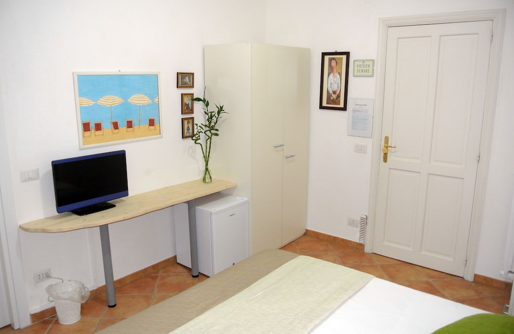 Double or Twin Room photo 3