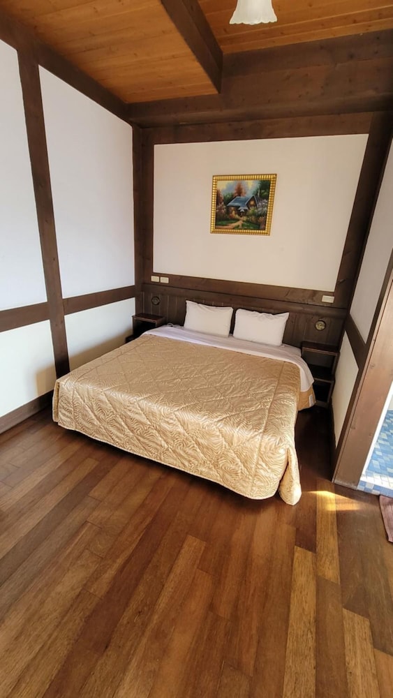 Standard Double Room, Mountain View photo 3
