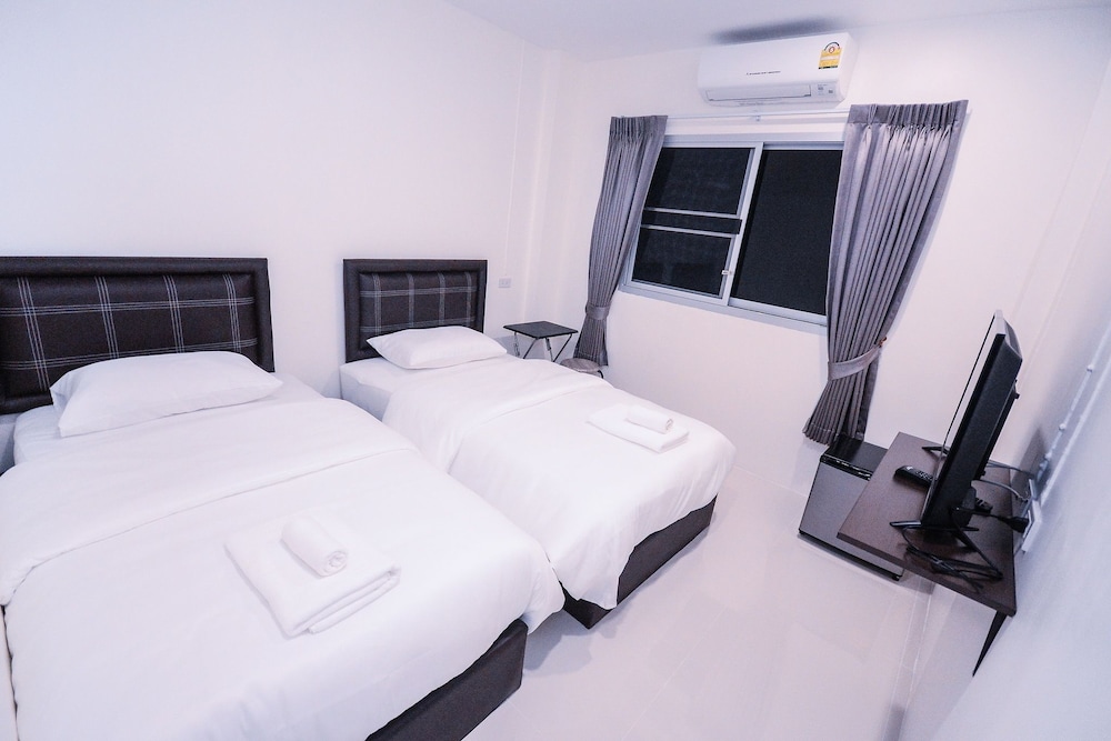 Standard Twin Room photo 1