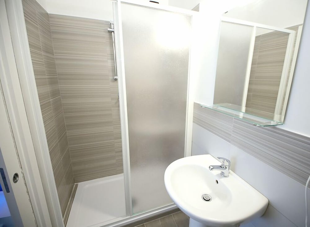 Family Quadruple Room, City View photo 2
