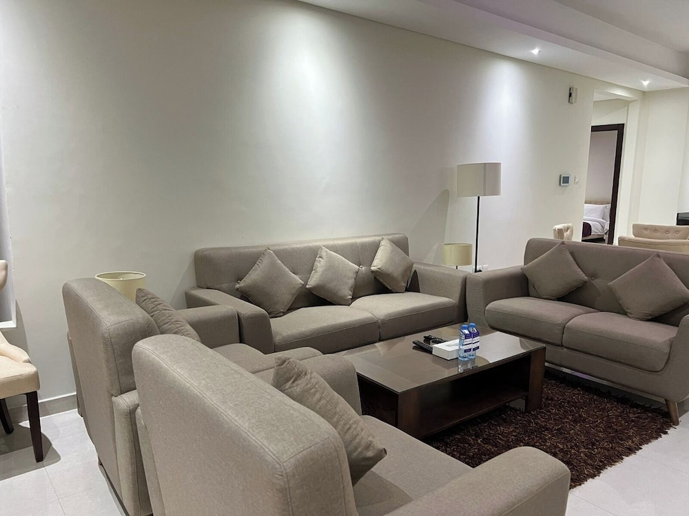Family Apartment, 3 Bedrooms, City View