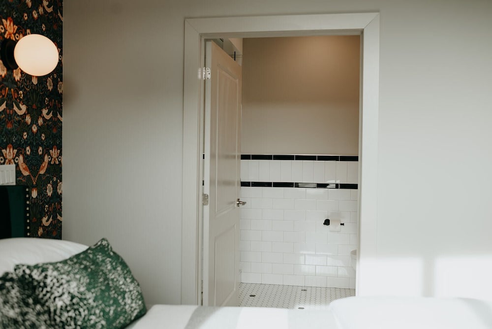 Exclusive Studio Suite, 2 Bedrooms, 2 Bathrooms photo 2