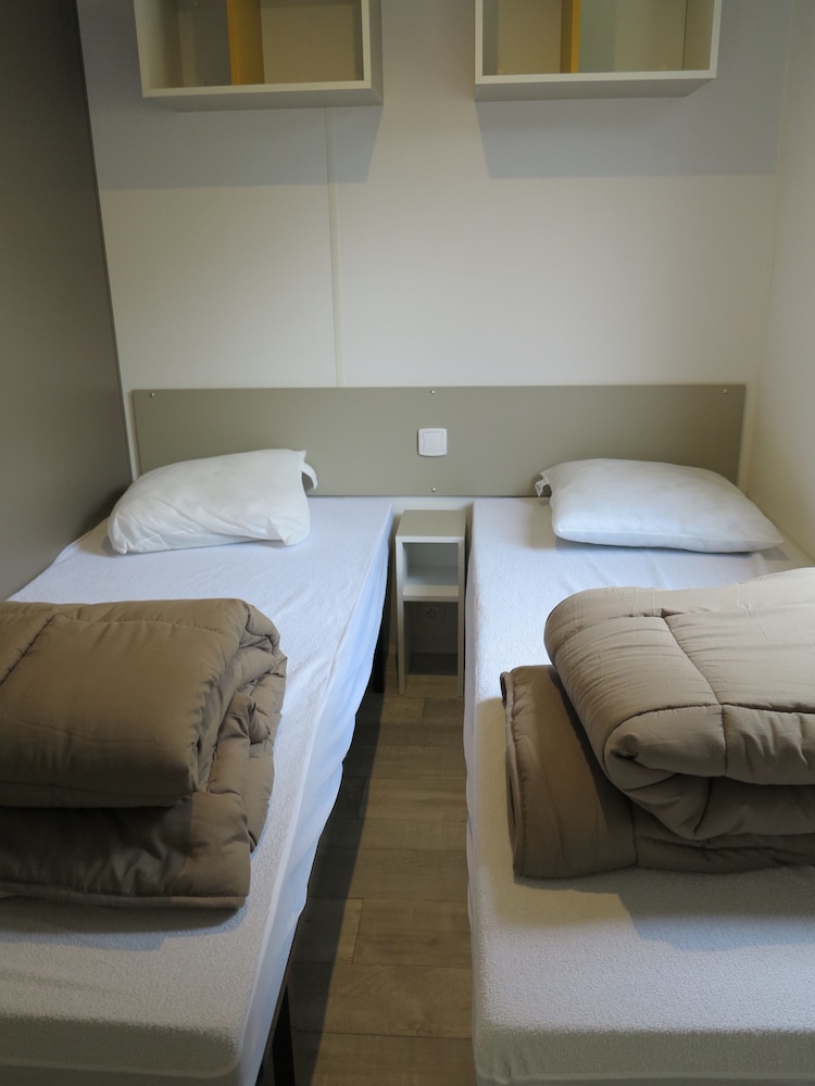 Mobile Home, 2 Bedrooms, Terrace photo 1