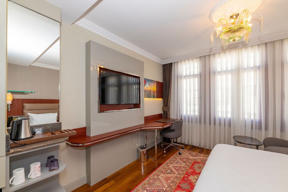 Standard Double Room photo 2
