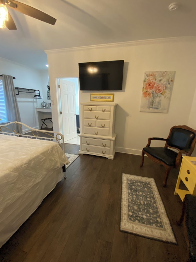 201 Tar River Room photo 2