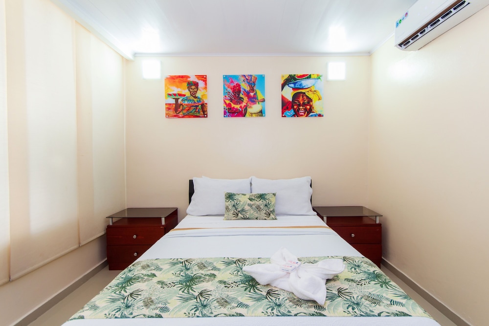 Hotel Marina Suites By Geh Suites — photo 60
