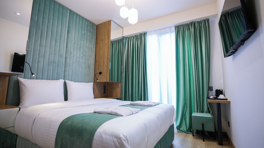 Comfort Double Room, City View