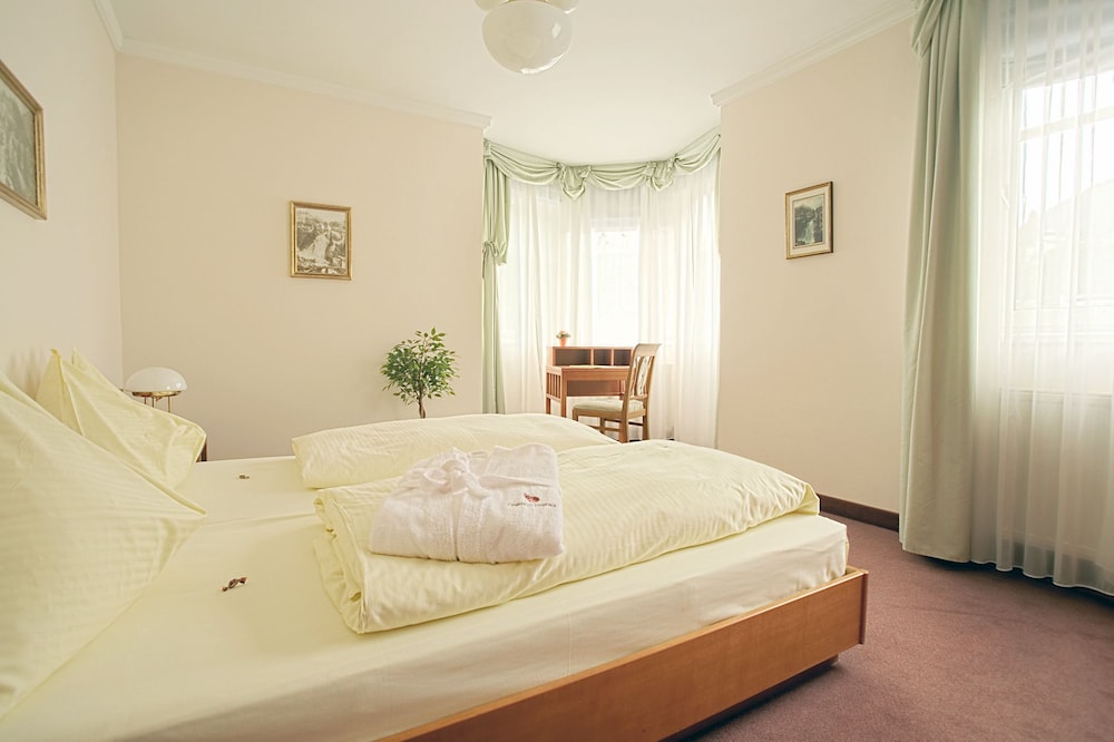 Double Room (Wasserfall) photo 2