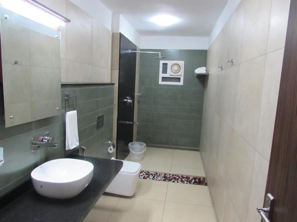 Deluxe Room, Balcony, Mountain View photo 2